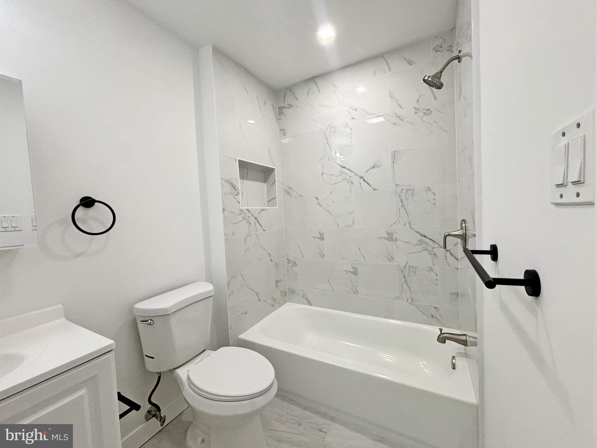 UPTON - Residential Lease