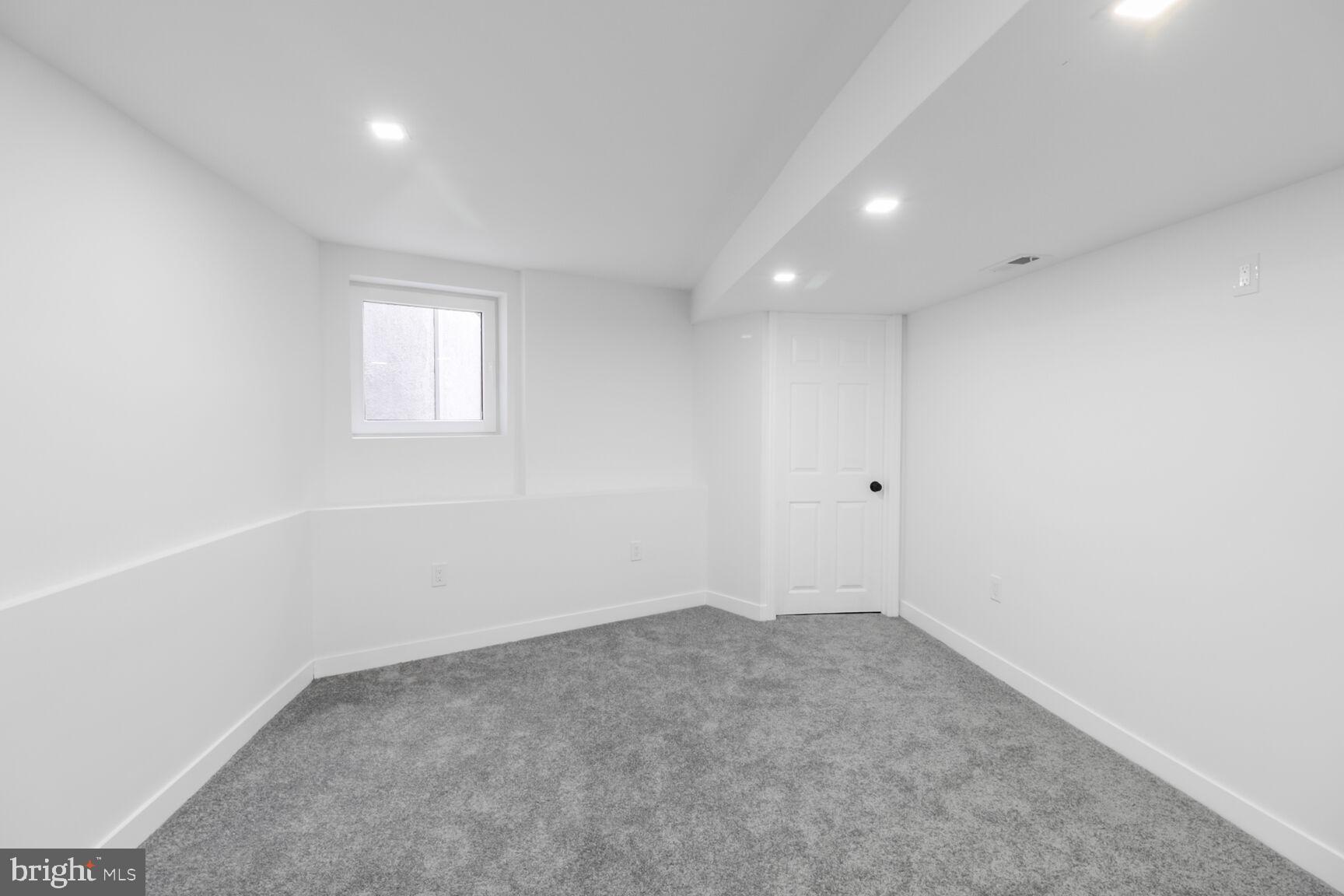 UPTON - Residential Lease