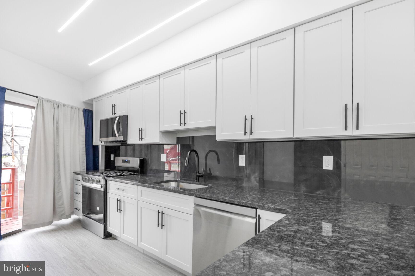 UPTON - Residential Lease