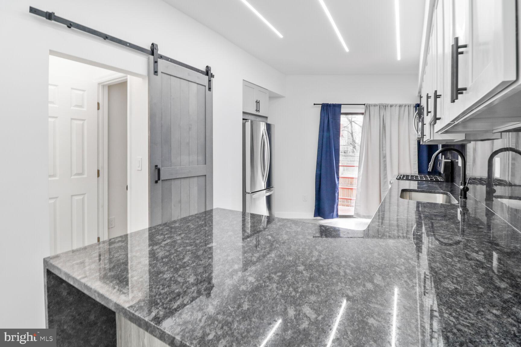 UPTON - Residential Lease