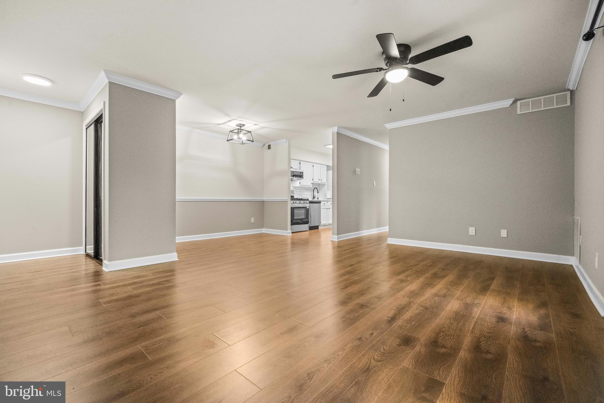 COVENT GARDENS - Residential