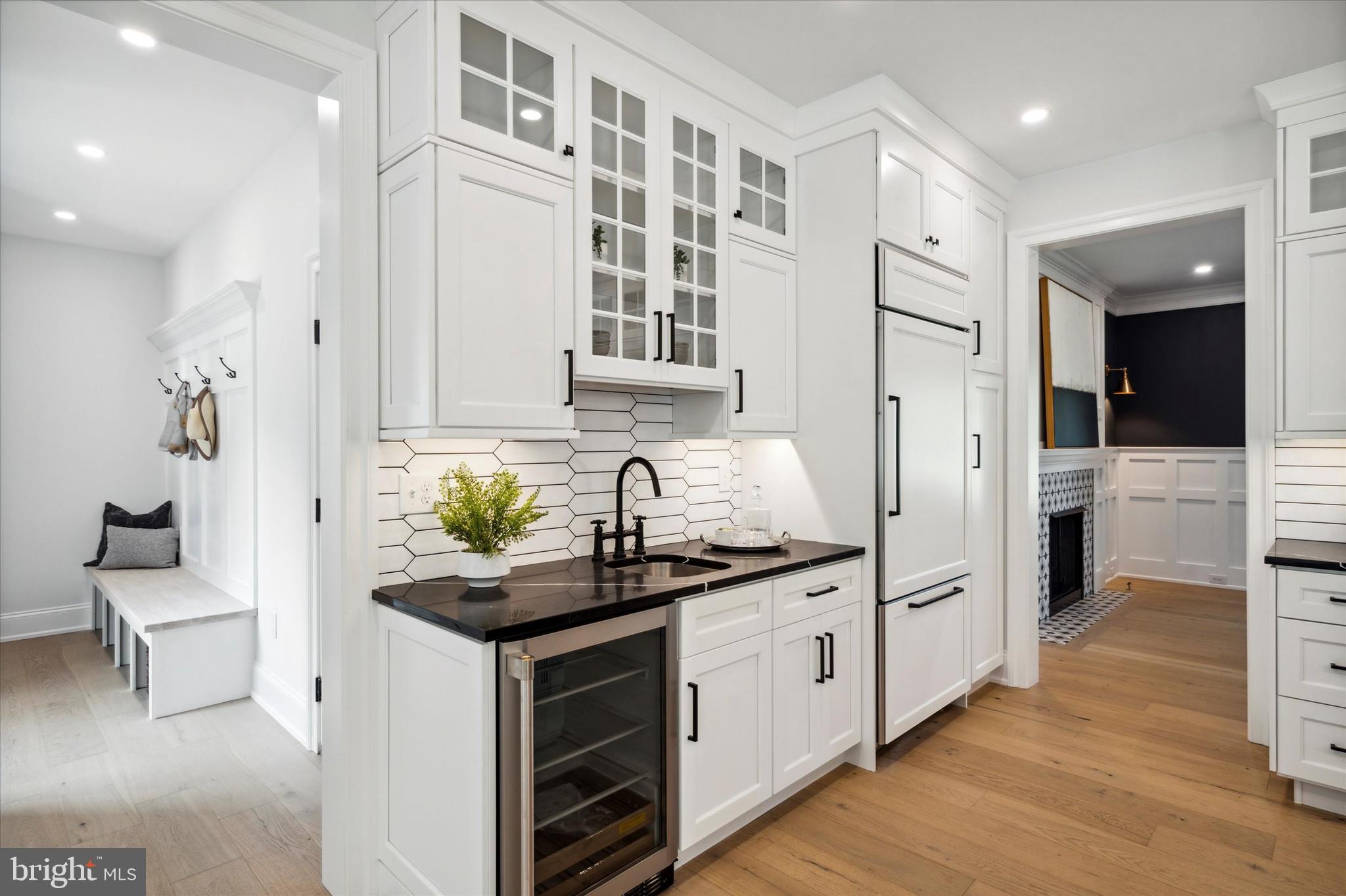 CANTERBURY WOODS - Residential