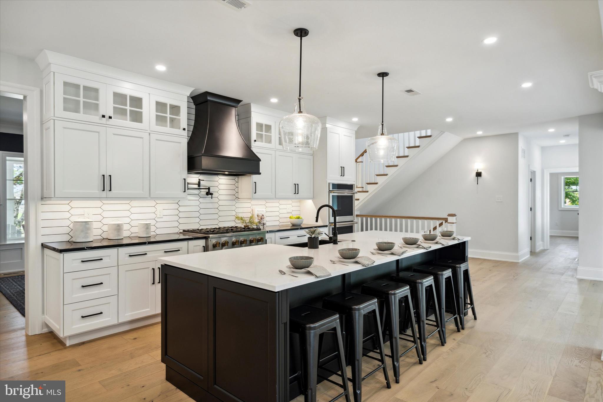 CANTERBURY WOODS - Residential