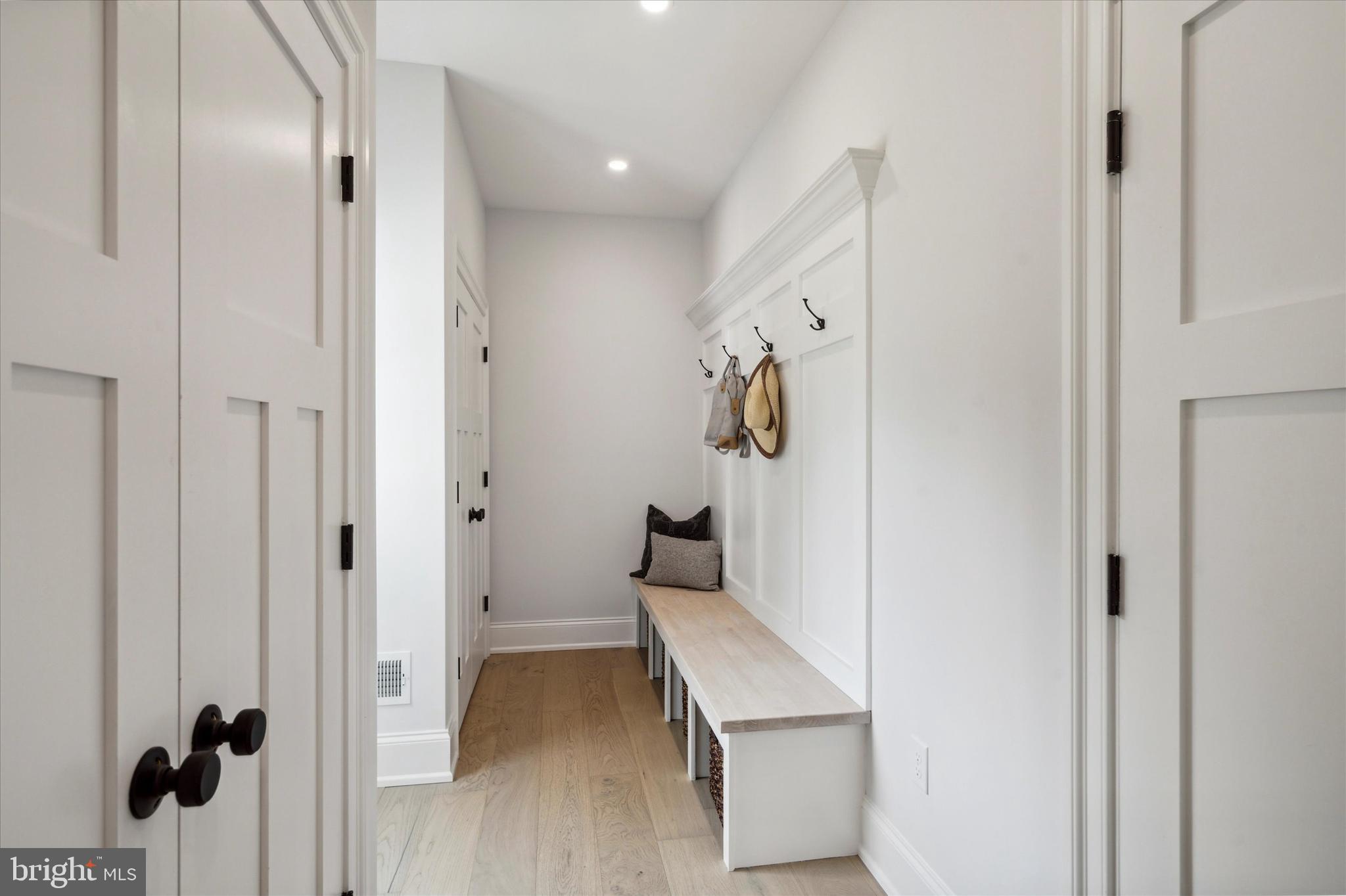 CANTERBURY WOODS - Residential