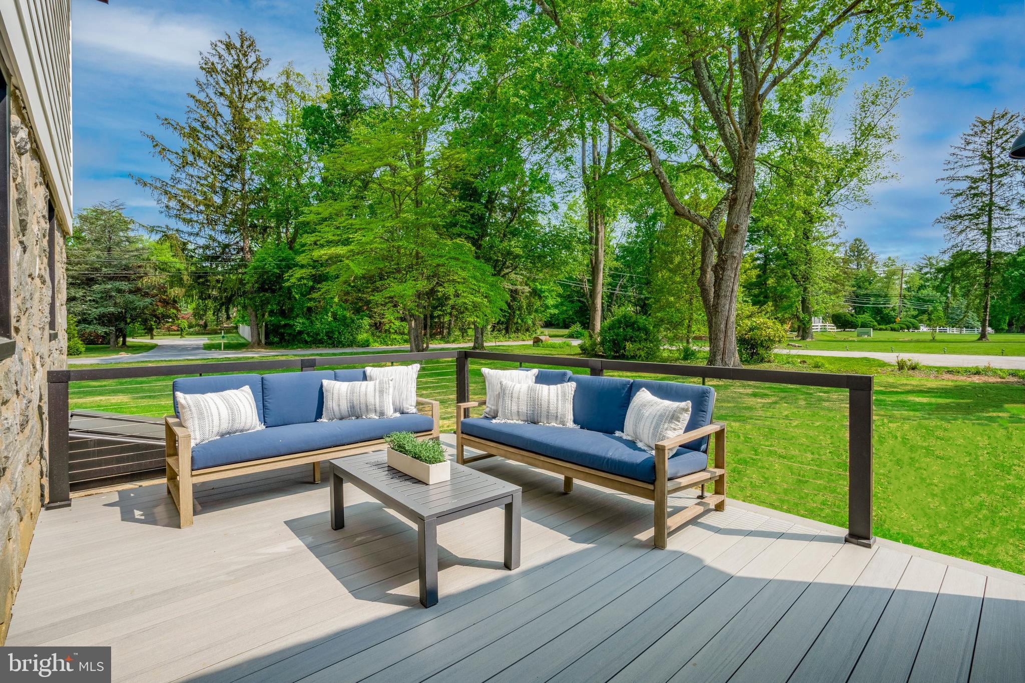 CANTERBURY WOODS - Residential