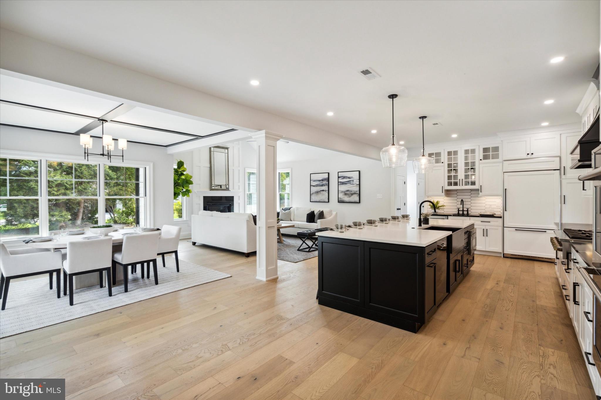 CANTERBURY WOODS - Residential