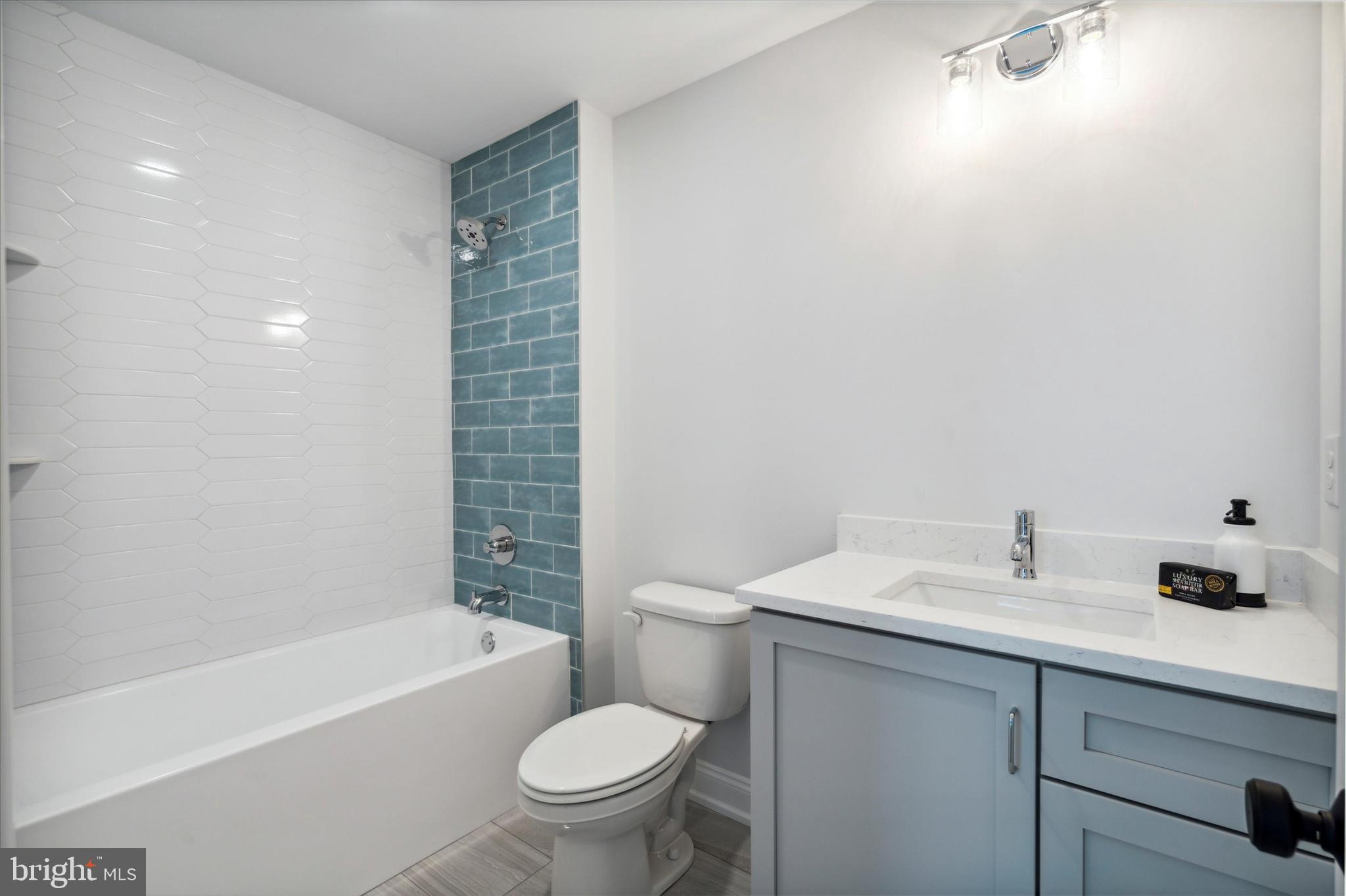 CANTERBURY WOODS - Residential