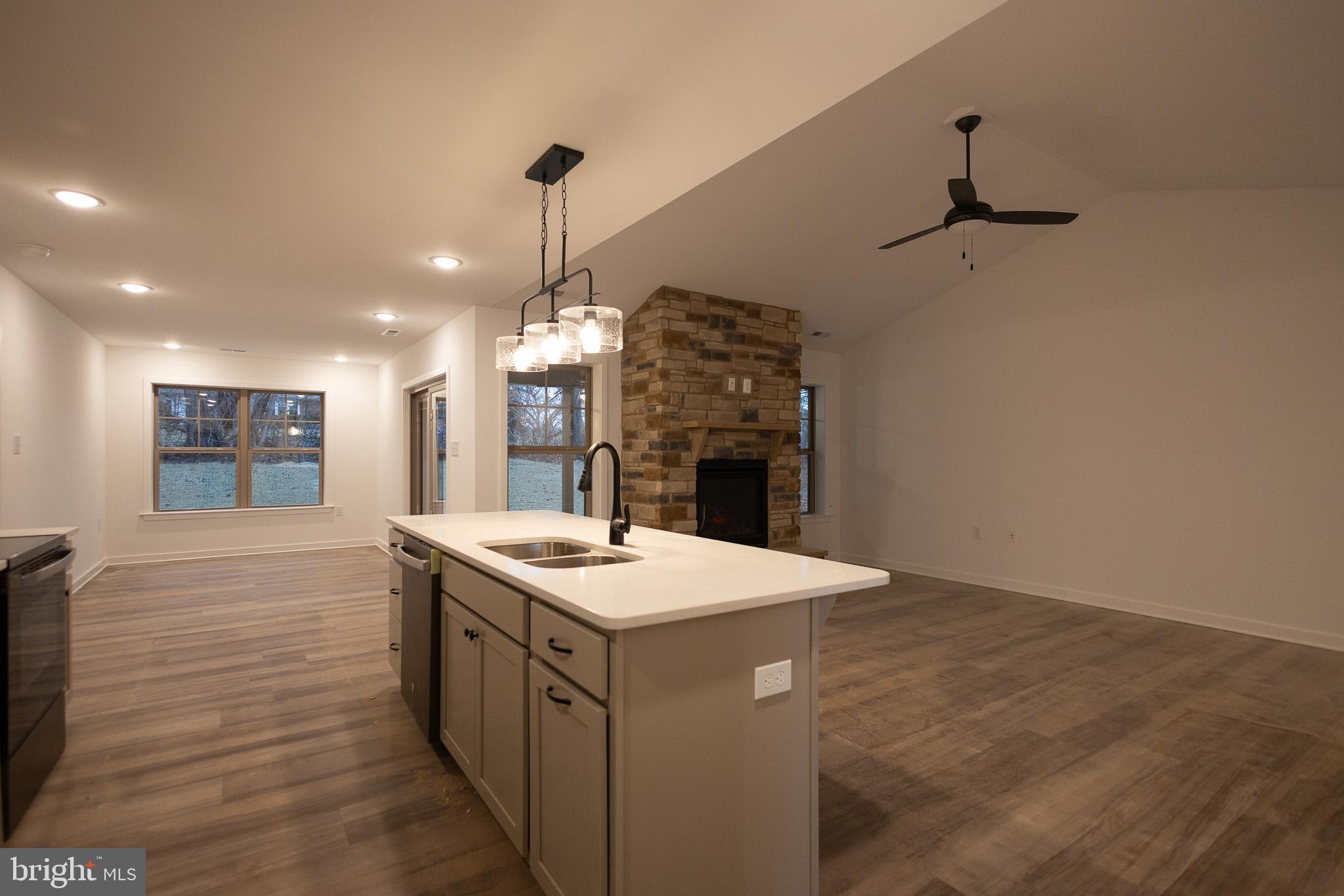 BRIDLE CREEK - Residential