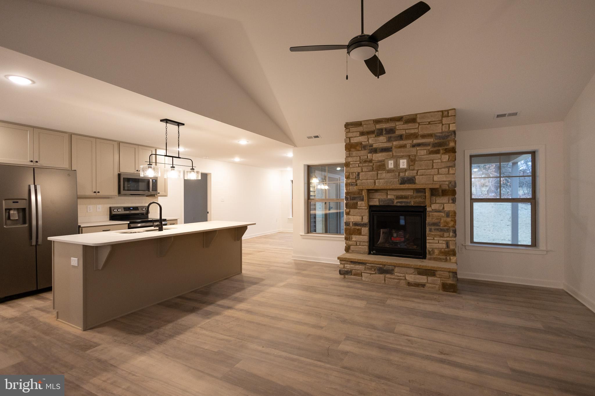 BRIDLE CREEK - Residential