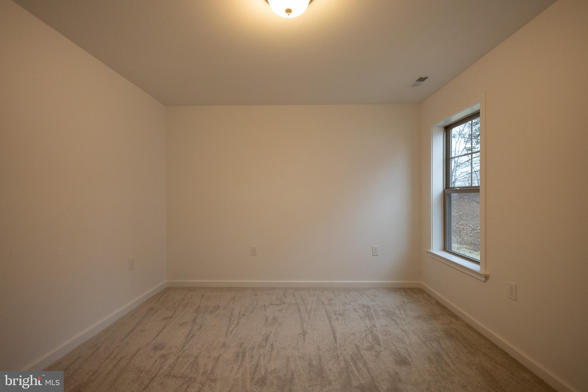 BRIDLE CREEK - Residential