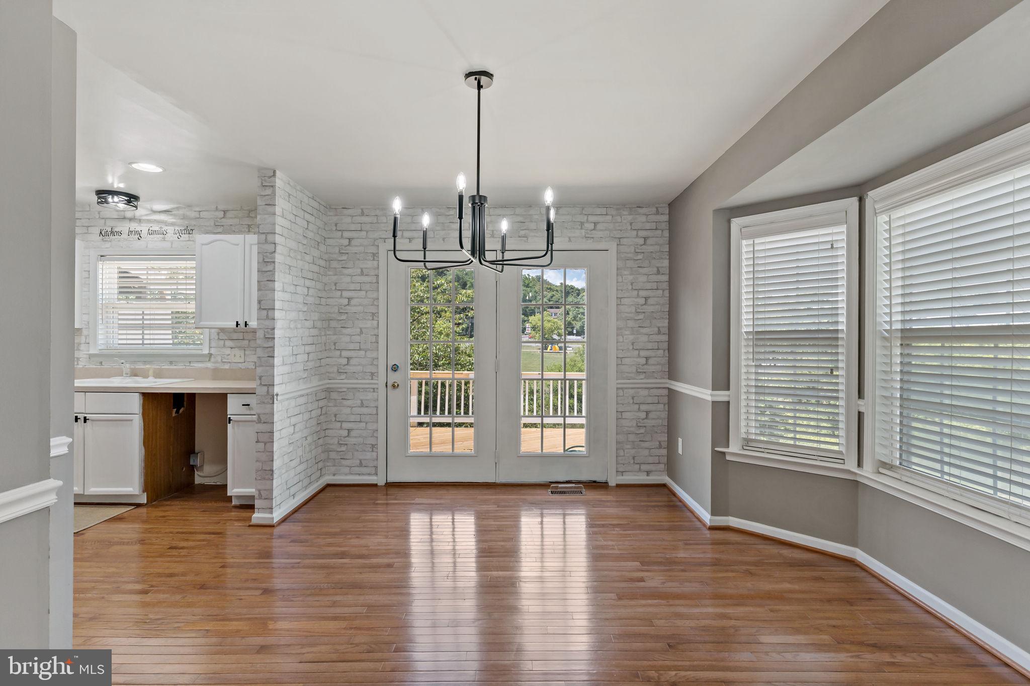 STONEBROOK VILLAGE - Residential