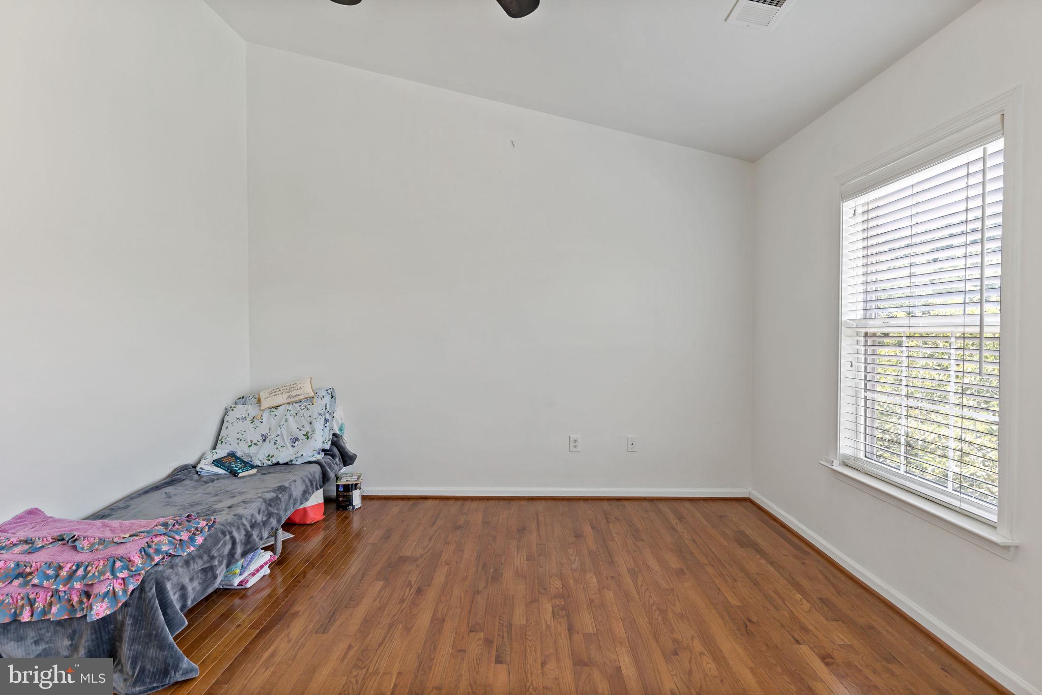 STONEBROOK VILLAGE - Residential