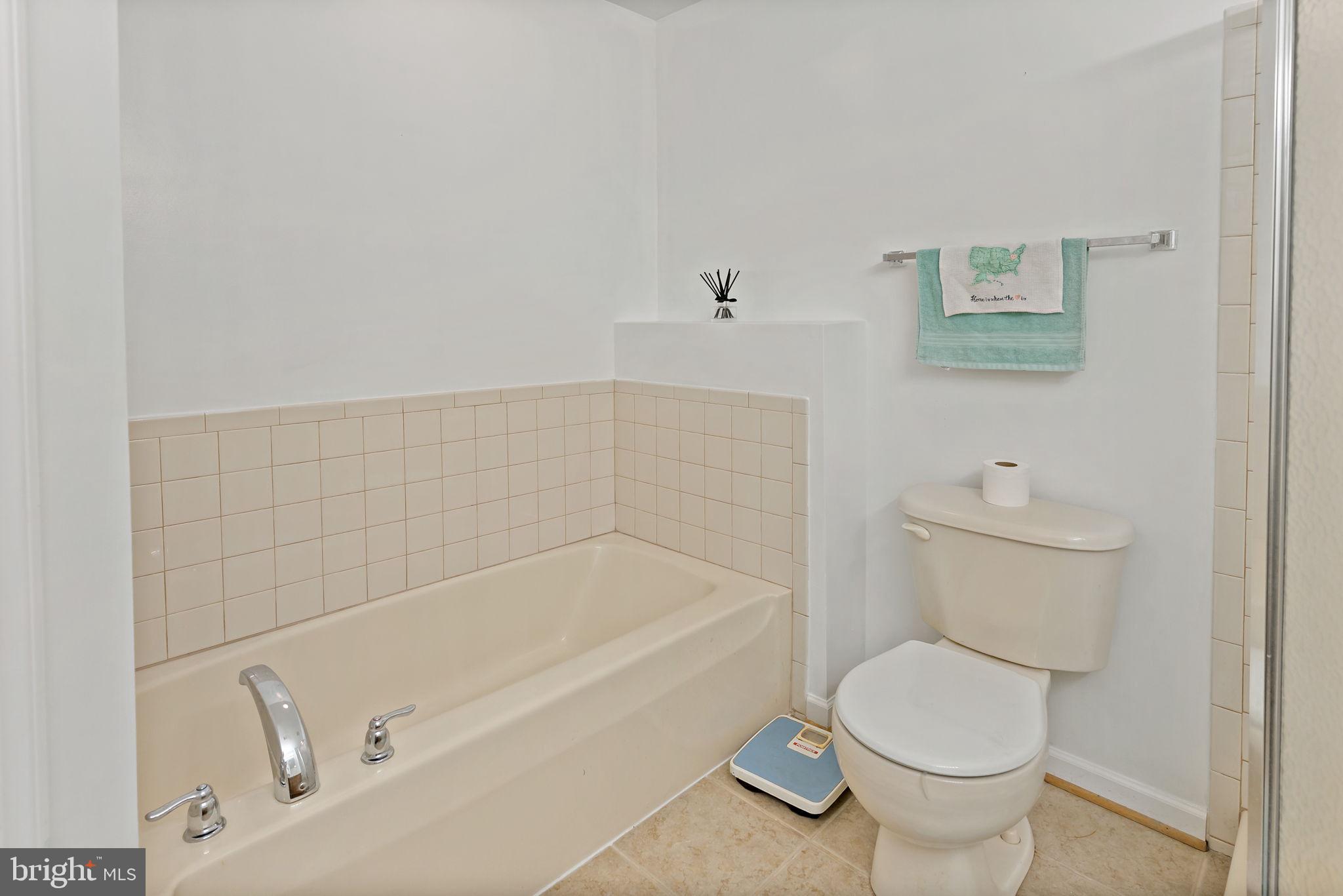 STONEBROOK VILLAGE - Residential