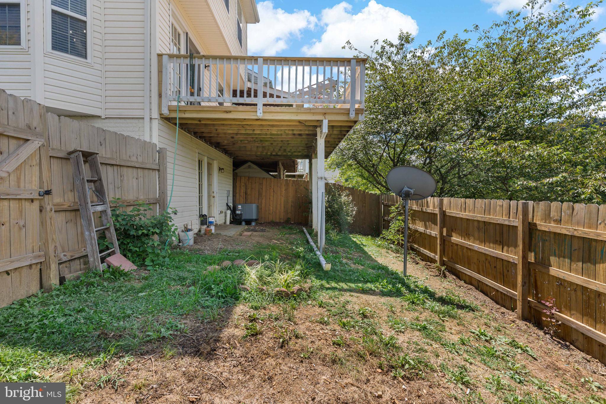 STONEBROOK VILLAGE - Residential