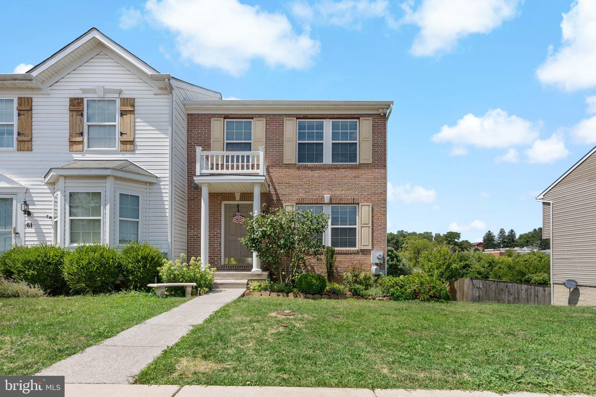 STONEBROOK VILLAGE - Residential