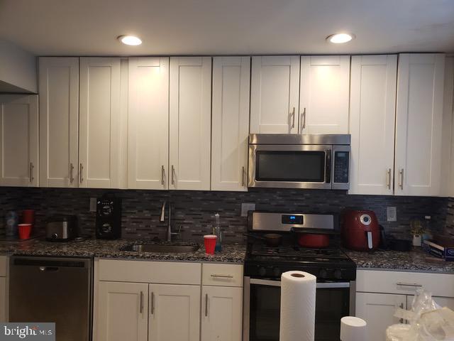 ANDOVER HEIGHTS CONDO IV - Residential Lease