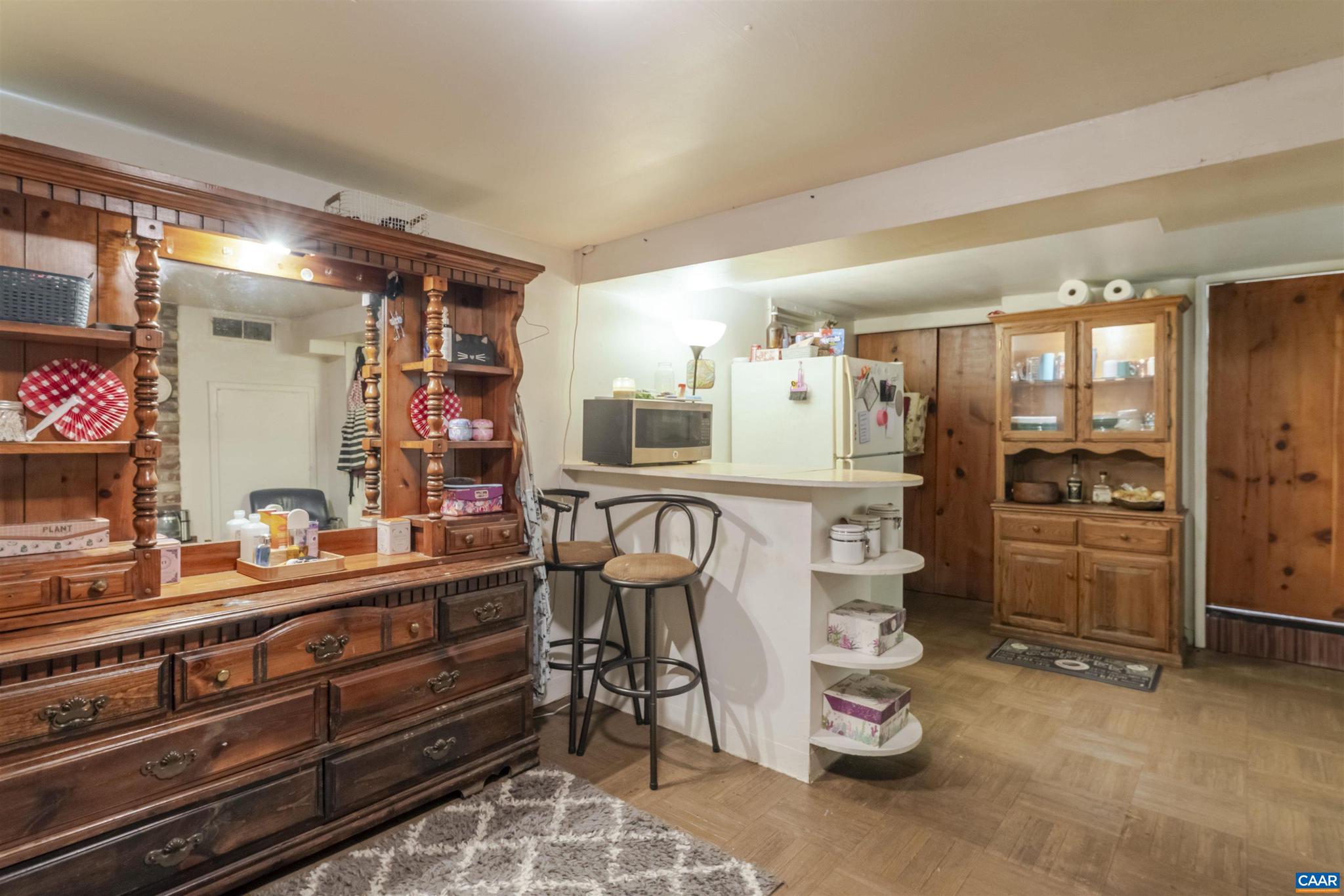 BELMONT - Residential