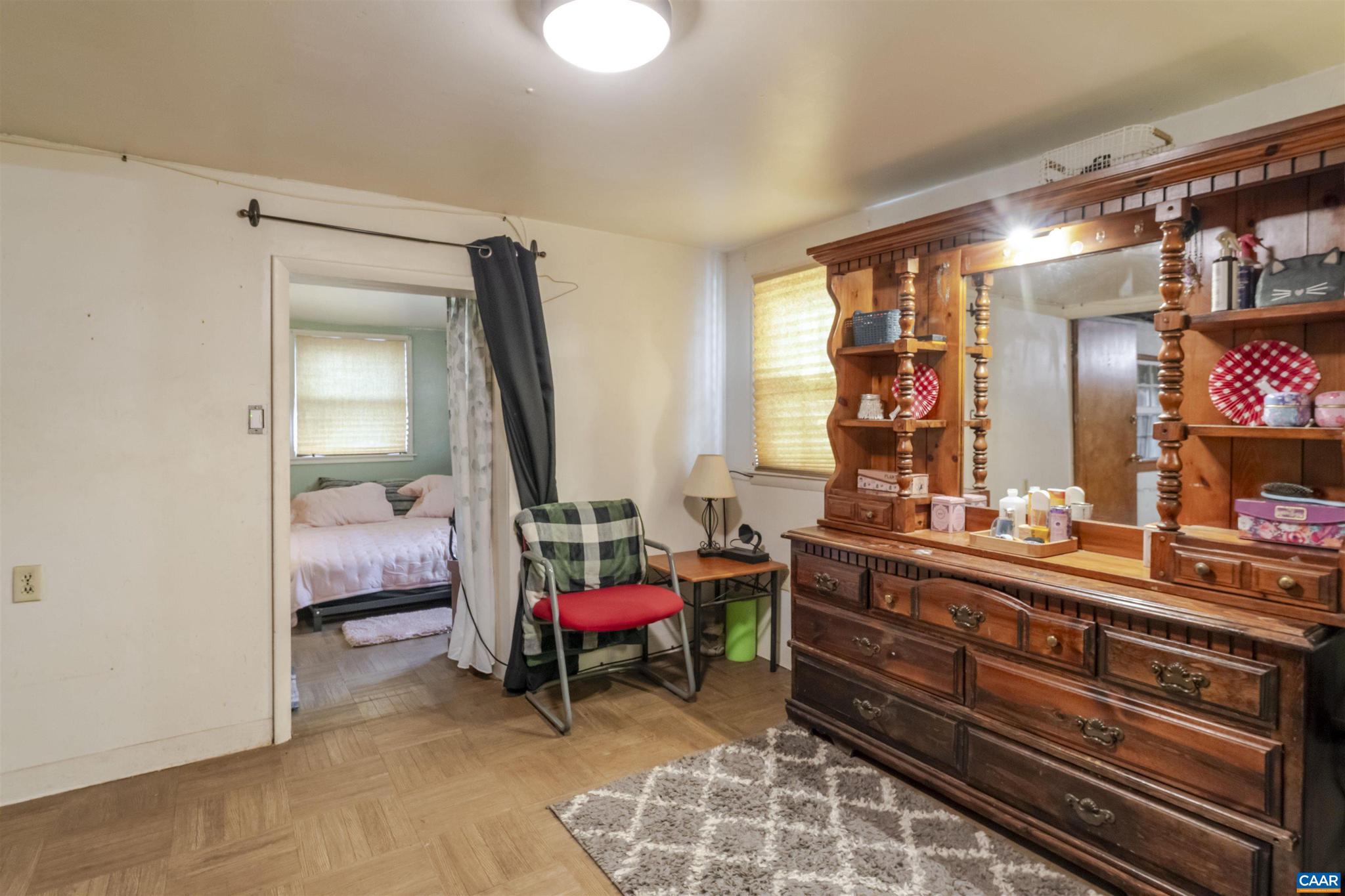 BELMONT - Residential