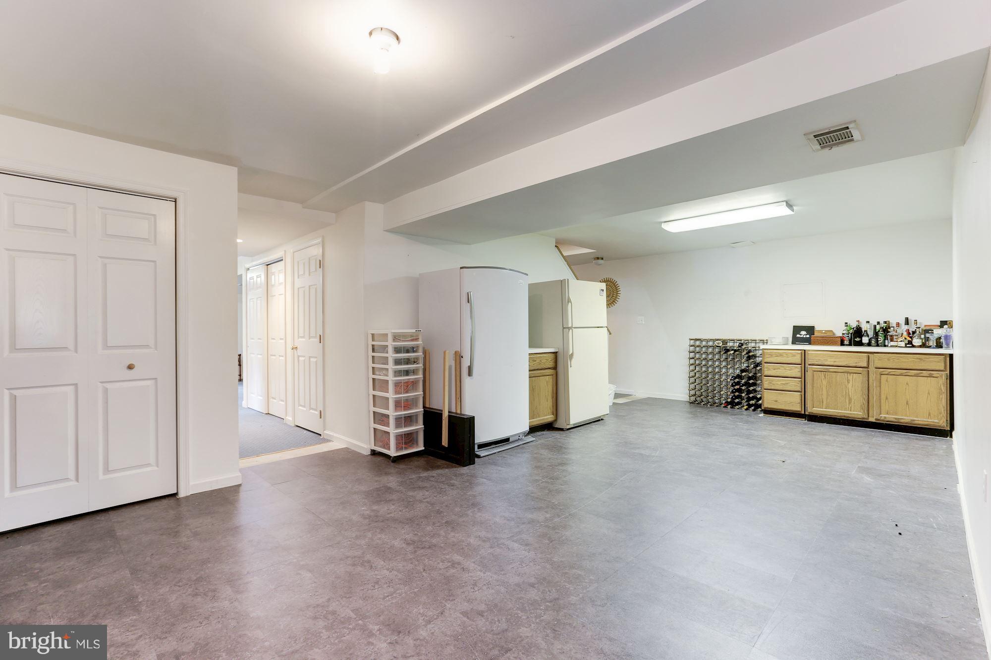 ENVIRONS - Residential