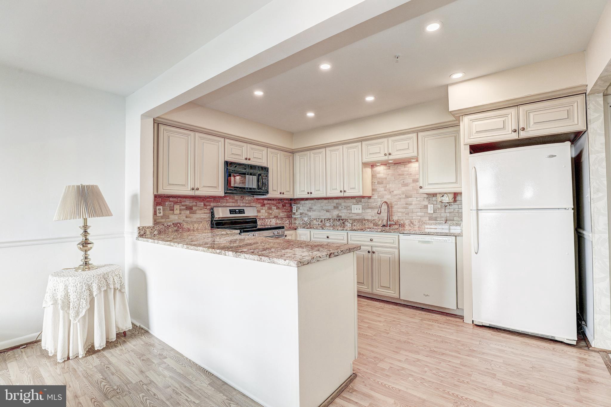 DULANEY VALLEY GARDENS - Residential