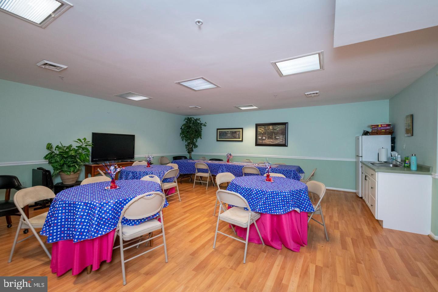 DULANEY VALLEY GARDENS - Residential