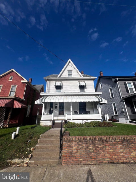 Homes For Sale - 31 Shaw Avenue<br/> LEWISTOWN, PA 17044