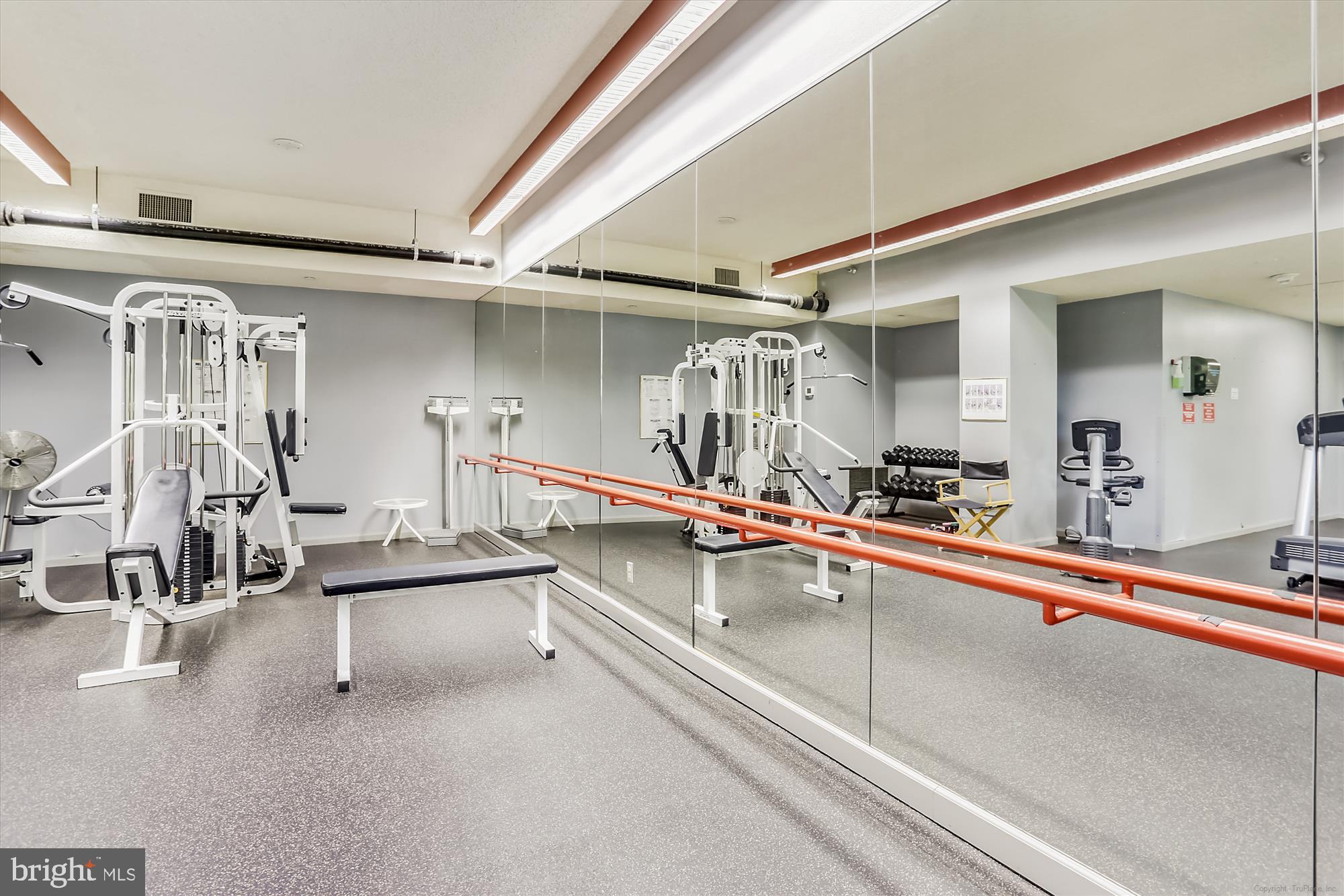 FALLSWOOD - Residential