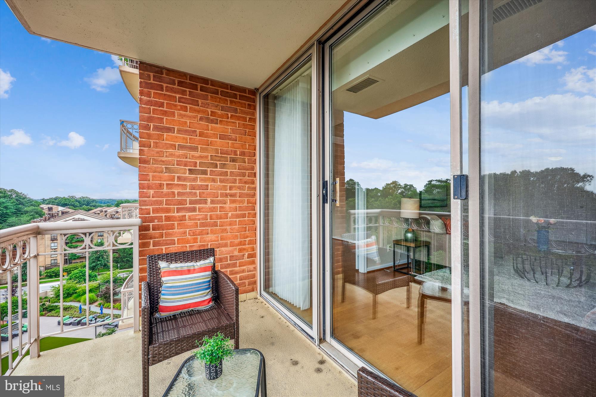 FALLSWOOD - Residential