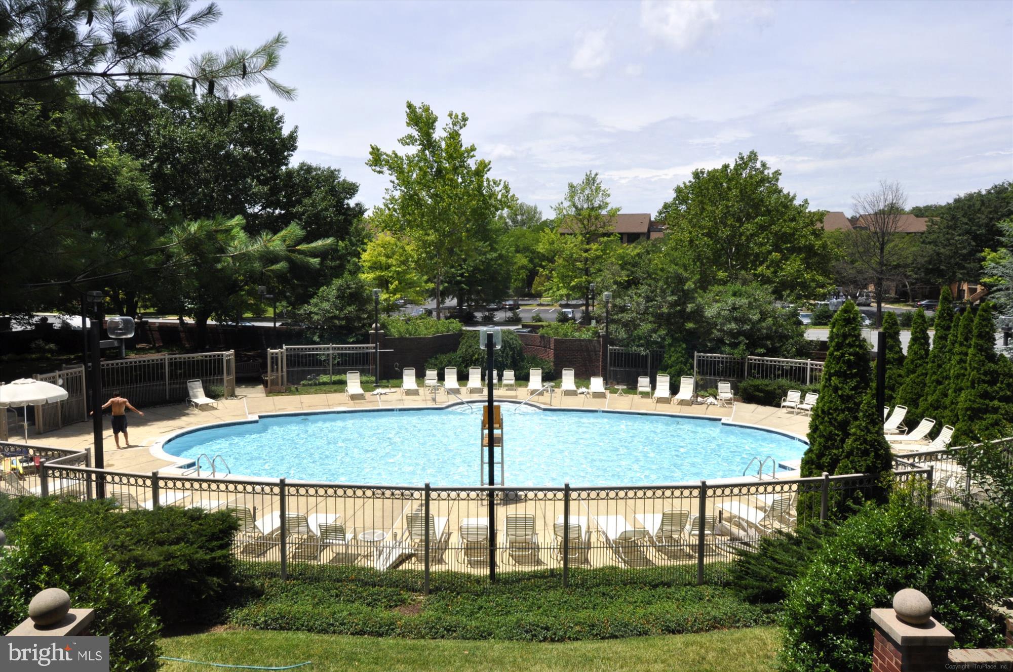 FALLSWOOD - Residential