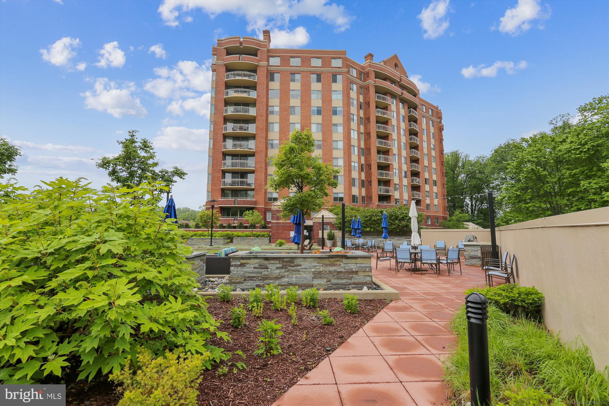 FALLSWOOD - Residential