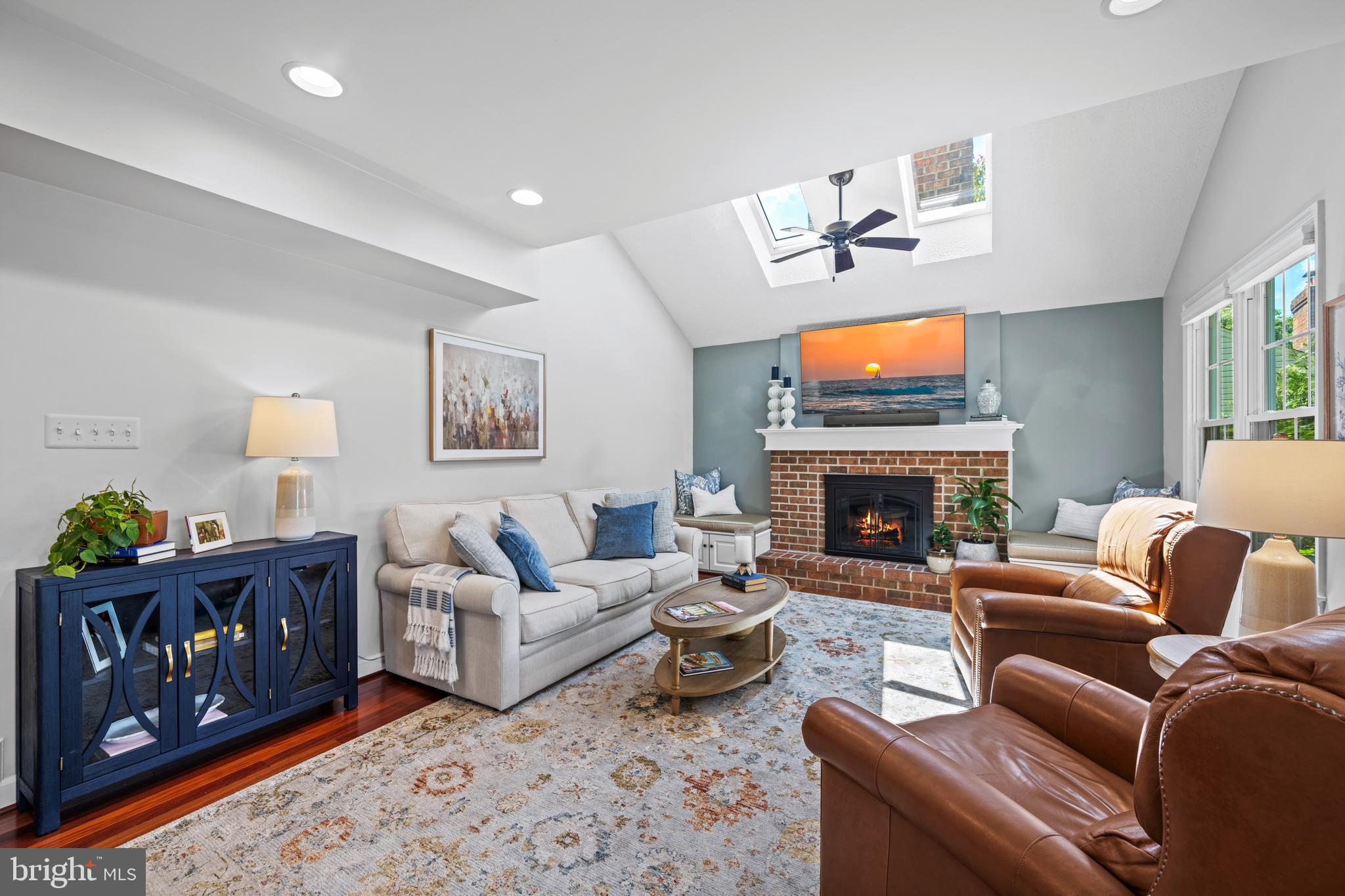 7713 SANDSTONE COURT