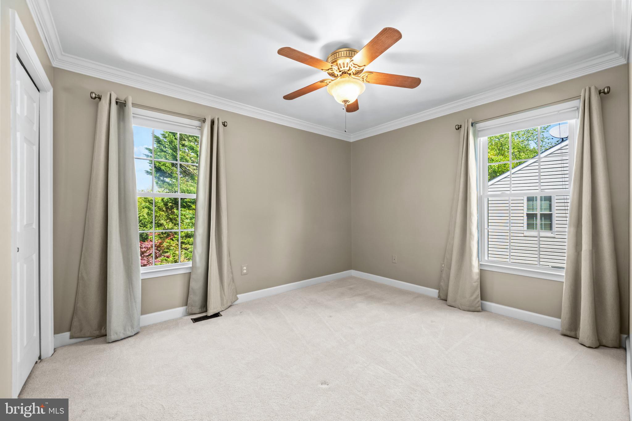 ROCKBURN TOWNSHP - Residential