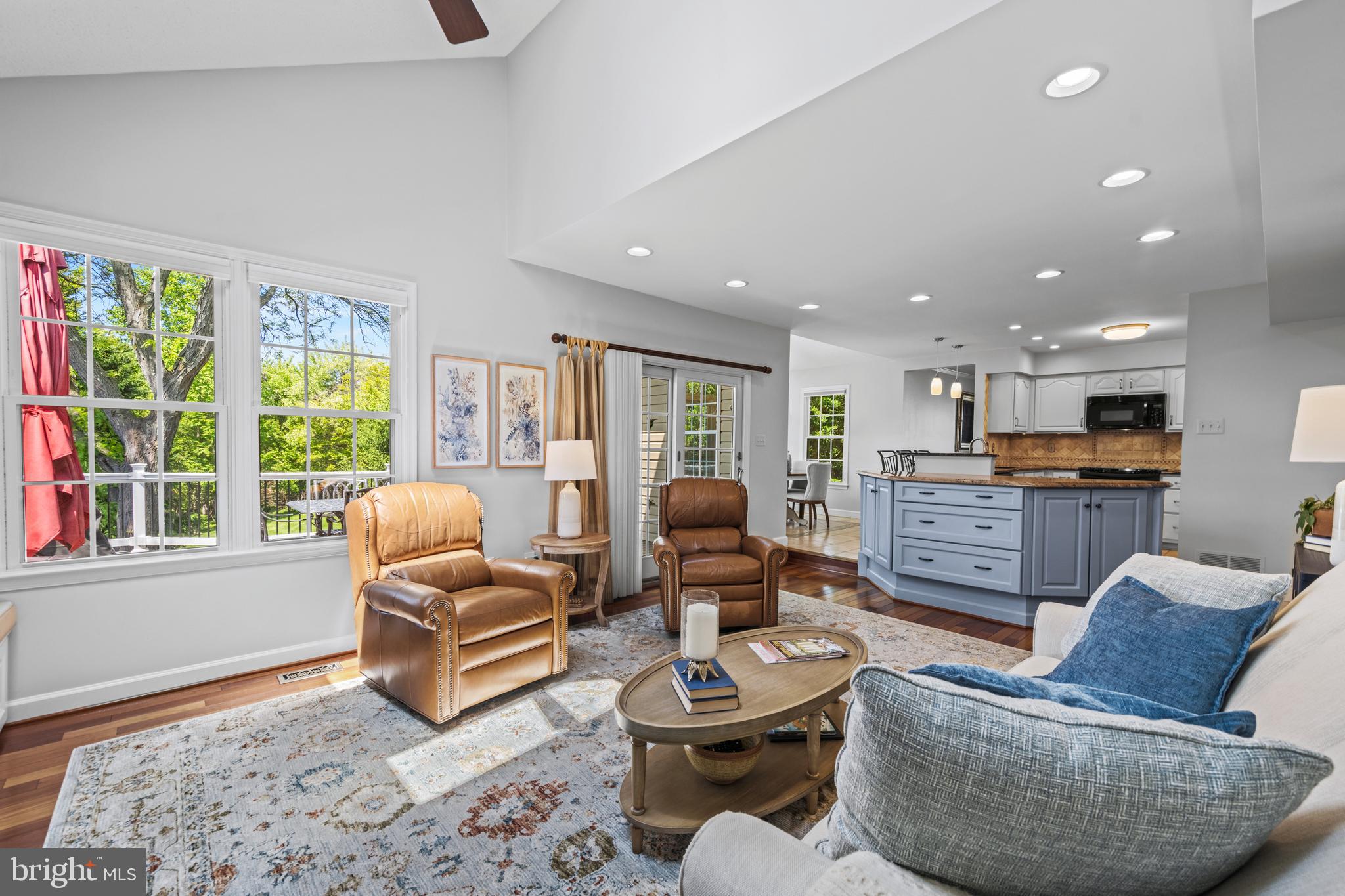 ROCKBURN TOWNSHP - Residential