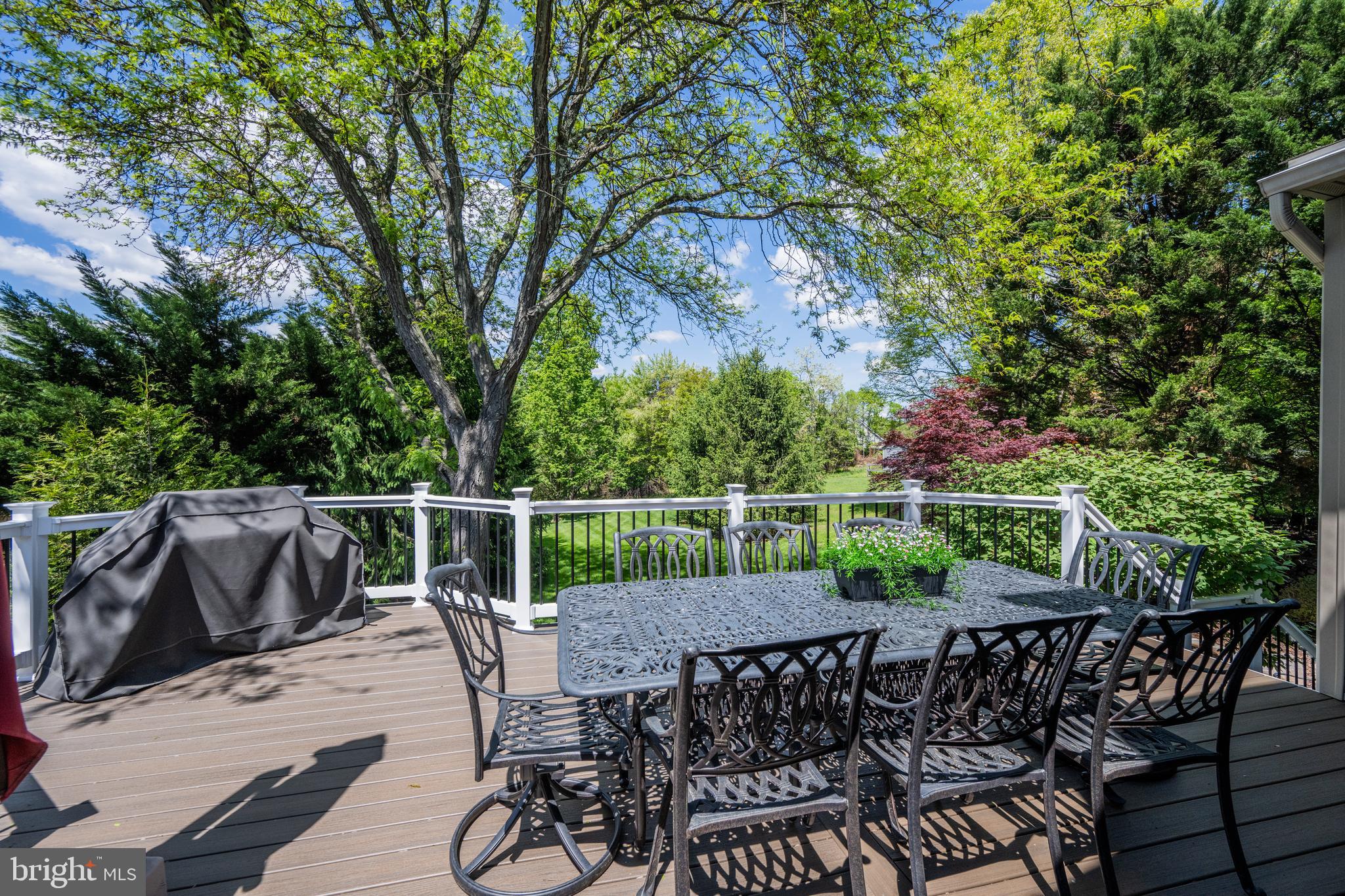 ROCKBURN TOWNSHP - Residential