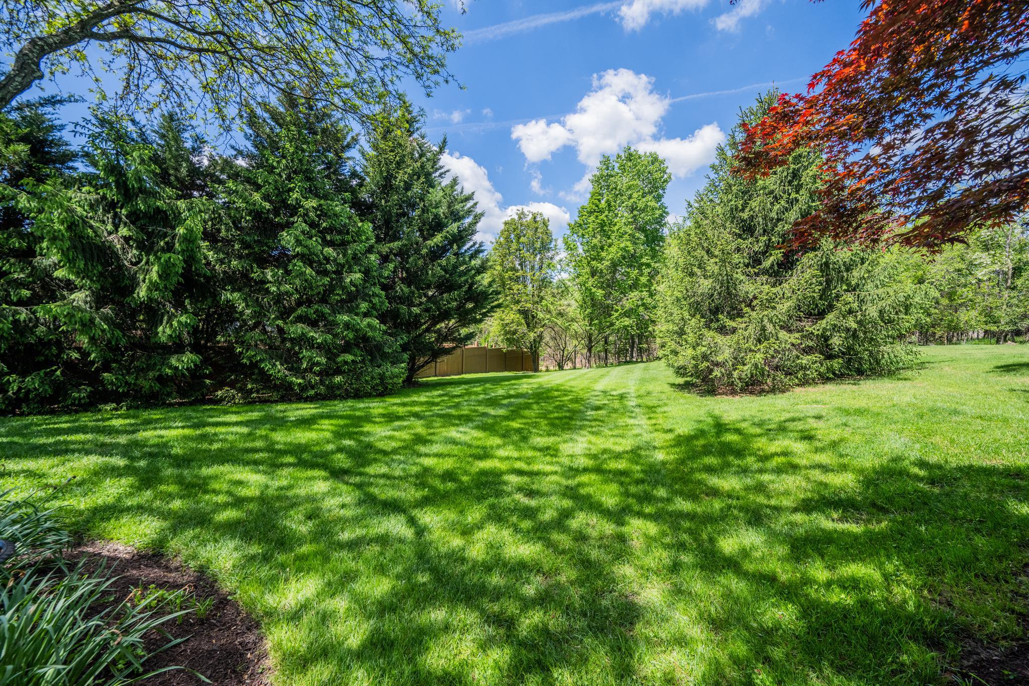 ROCKBURN TOWNSHP - Residential