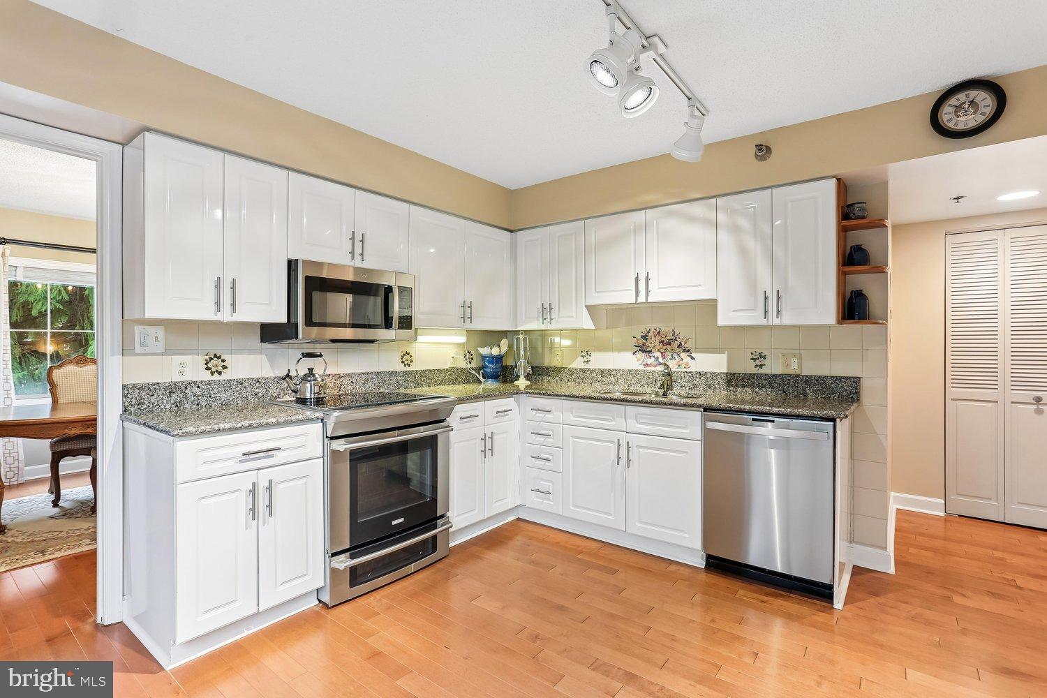 14809 PENNFIELD CIRCLE 210