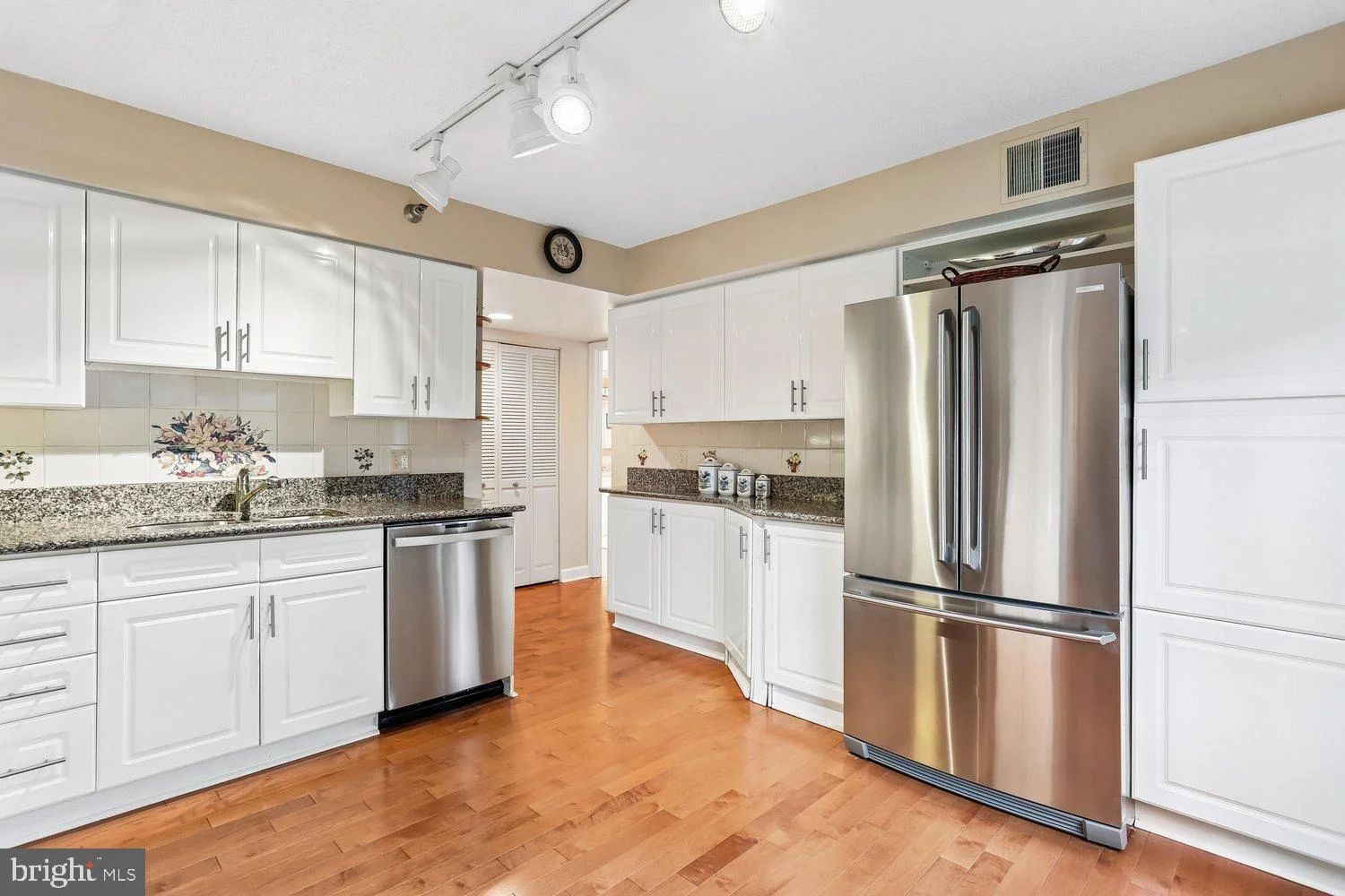 14809 Pennfield Circle Unit 210, Silver Spring, MD 20906