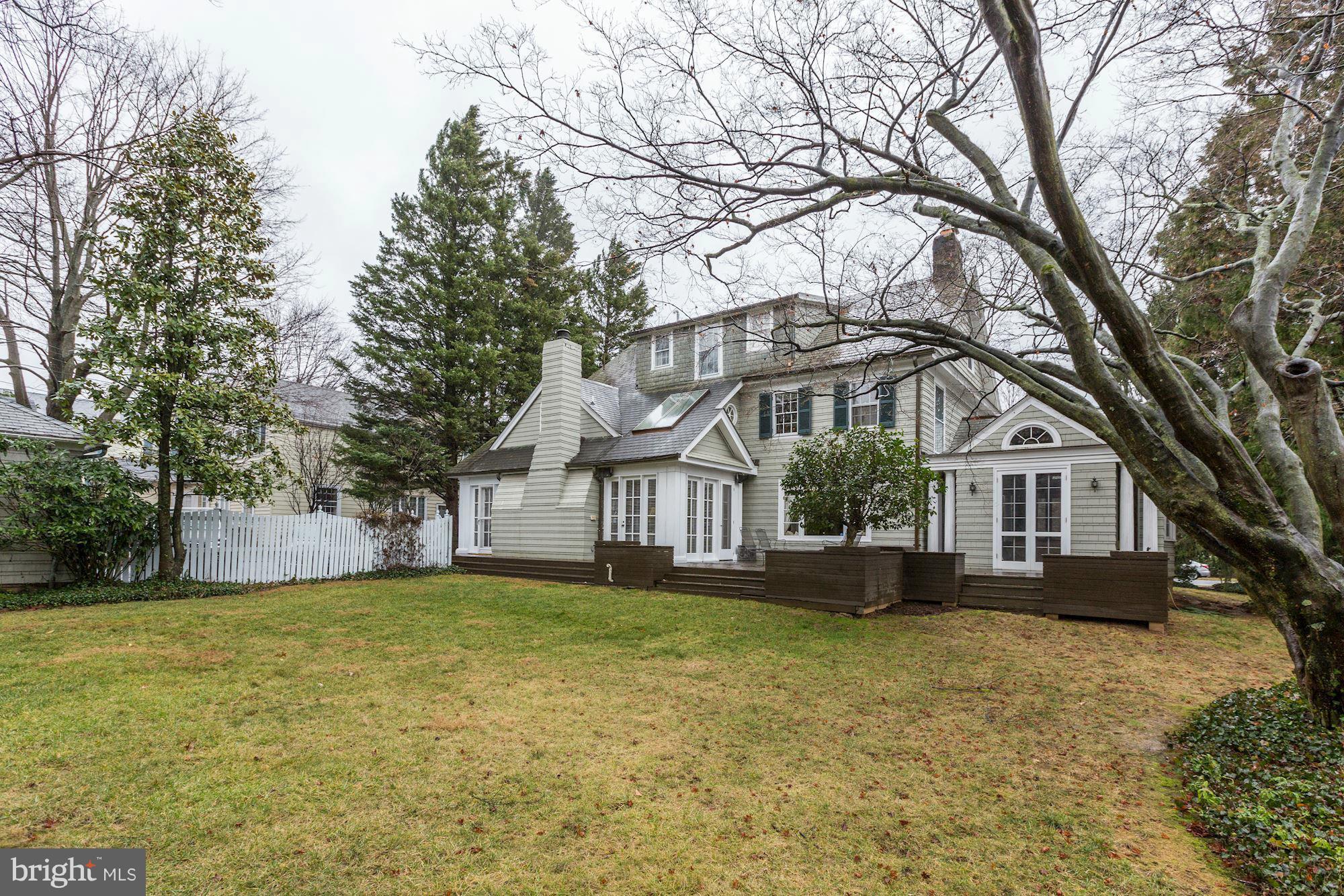 CHEVY CHASE - Residential