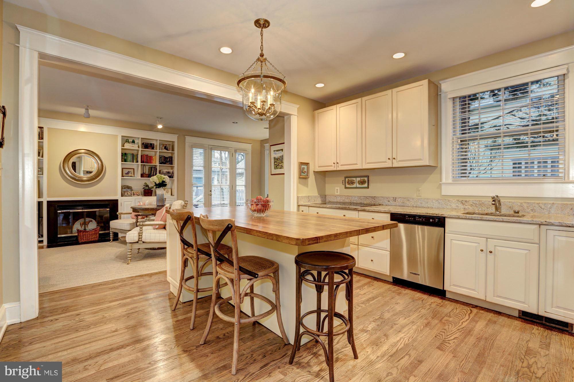 CHEVY CHASE - Residential