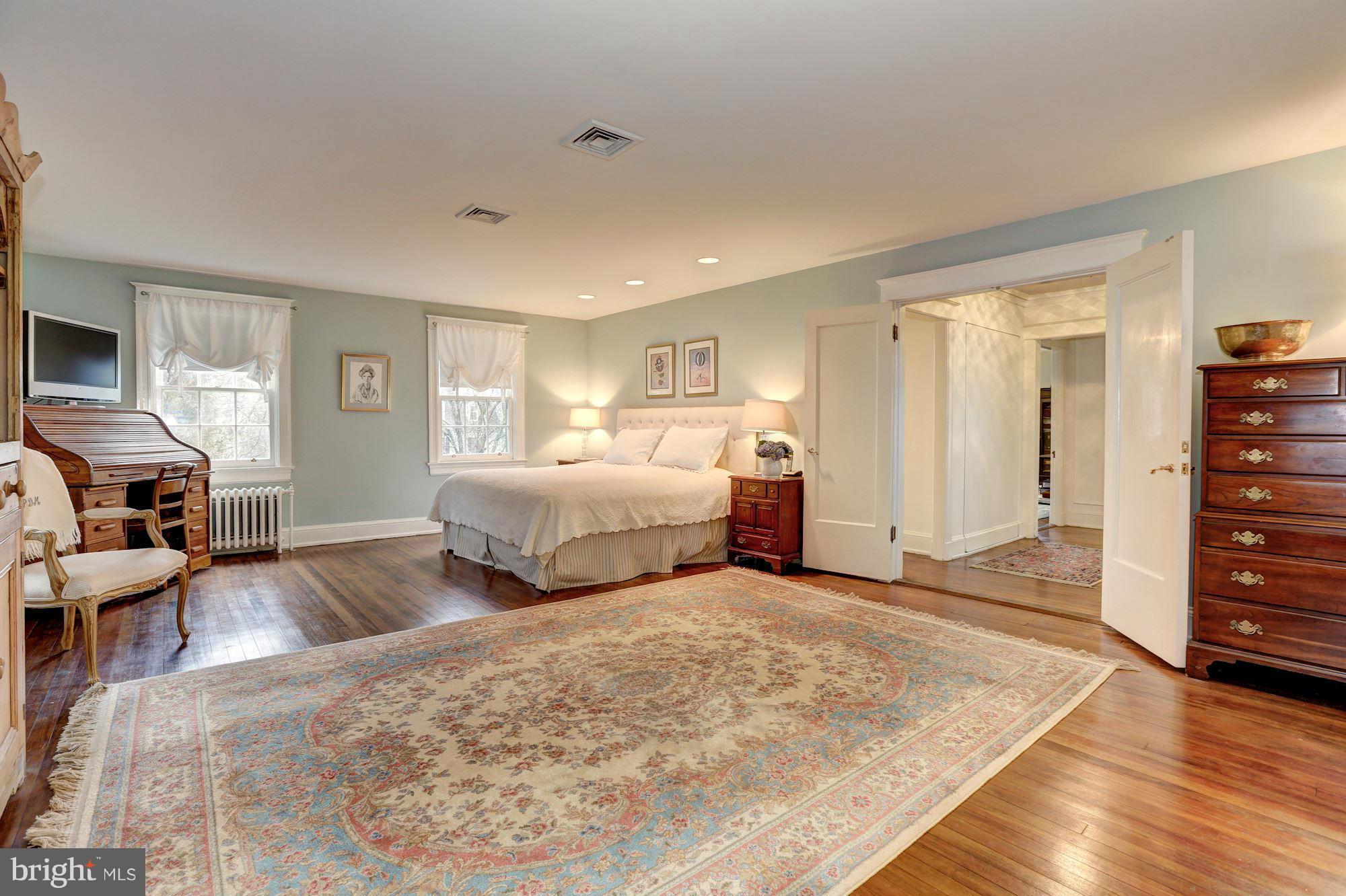 CHEVY CHASE - Residential