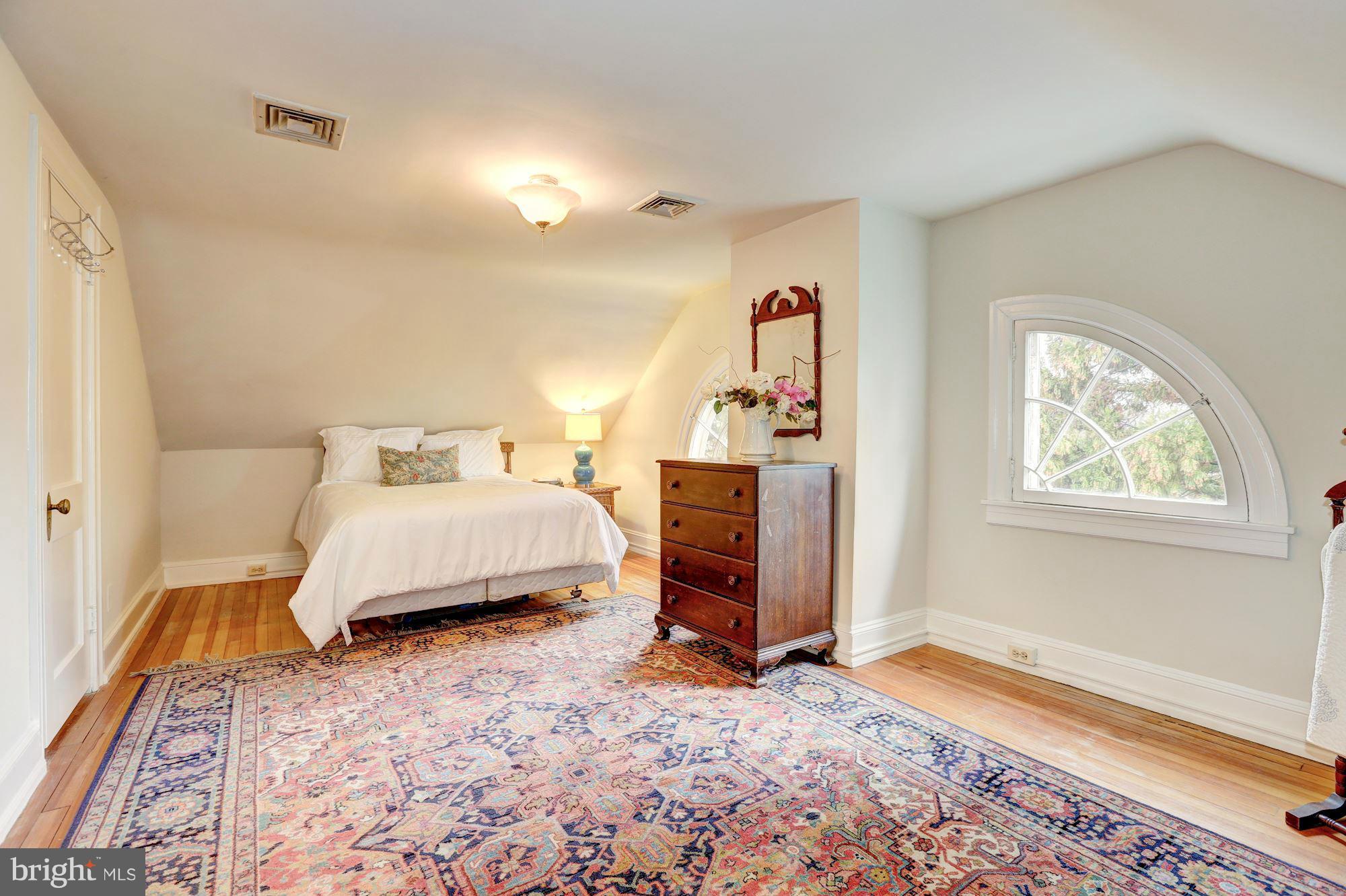 CHEVY CHASE - Residential