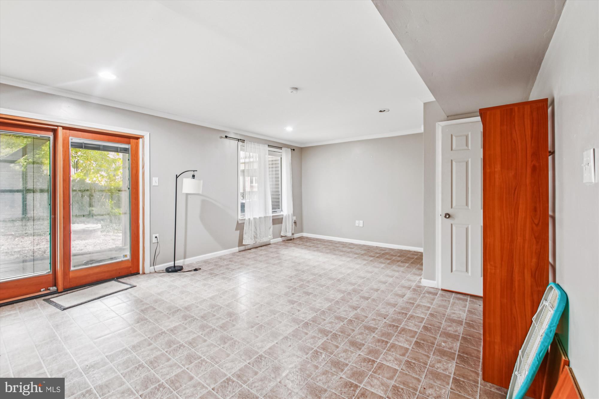 VILLAGE OF KINGS CONTRIVANCE - Residential