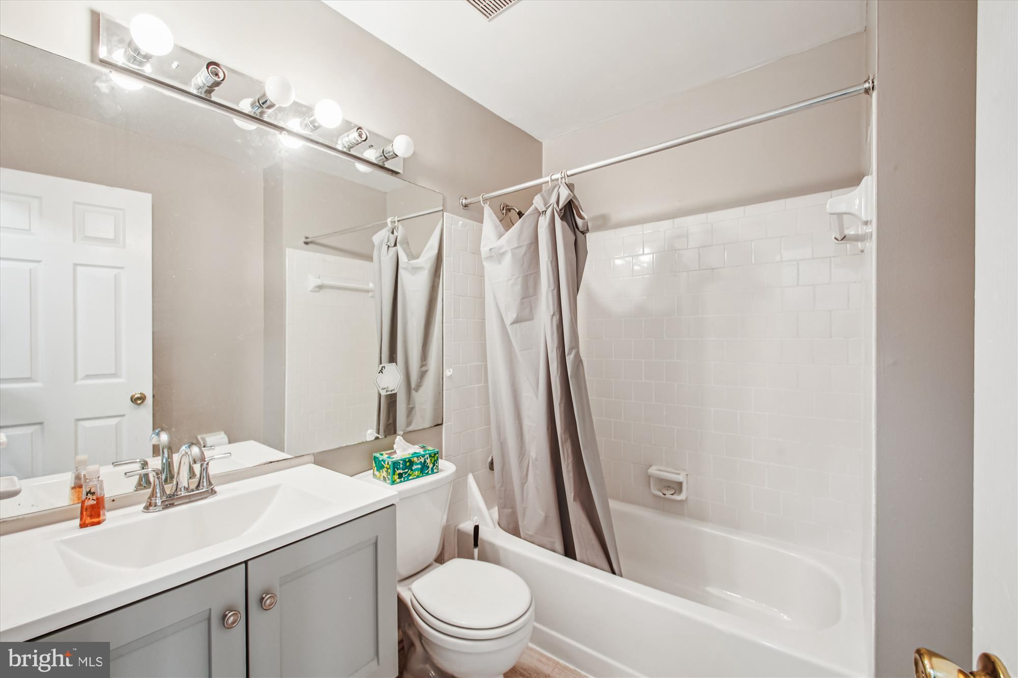 VILLAGE OF KINGS CONTRIVANCE - Residential