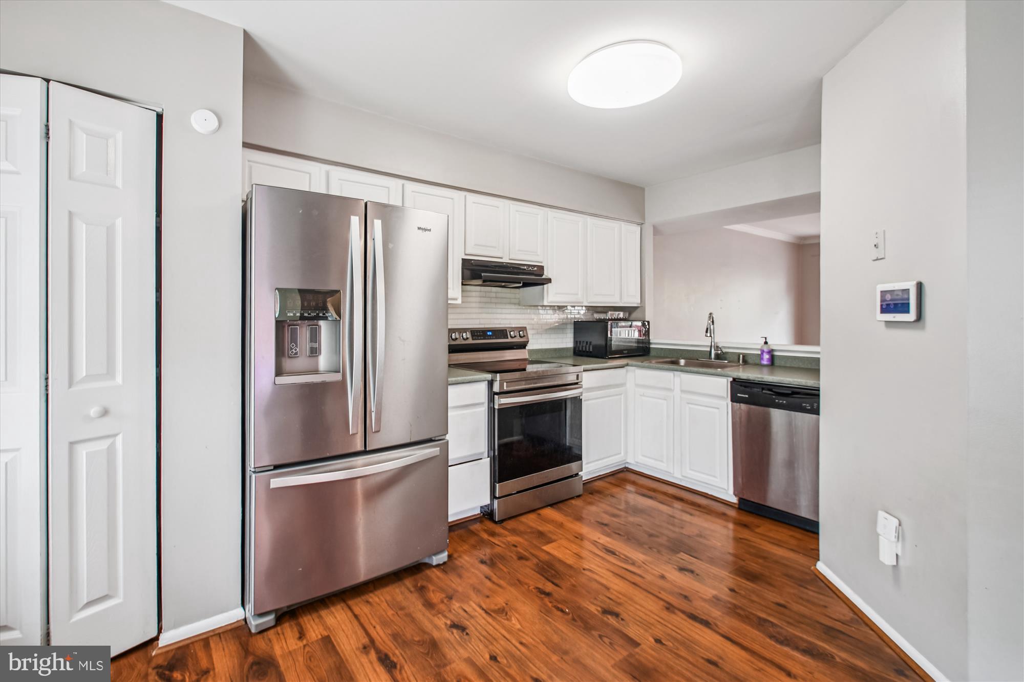 9469 CLOCKTOWER LANE