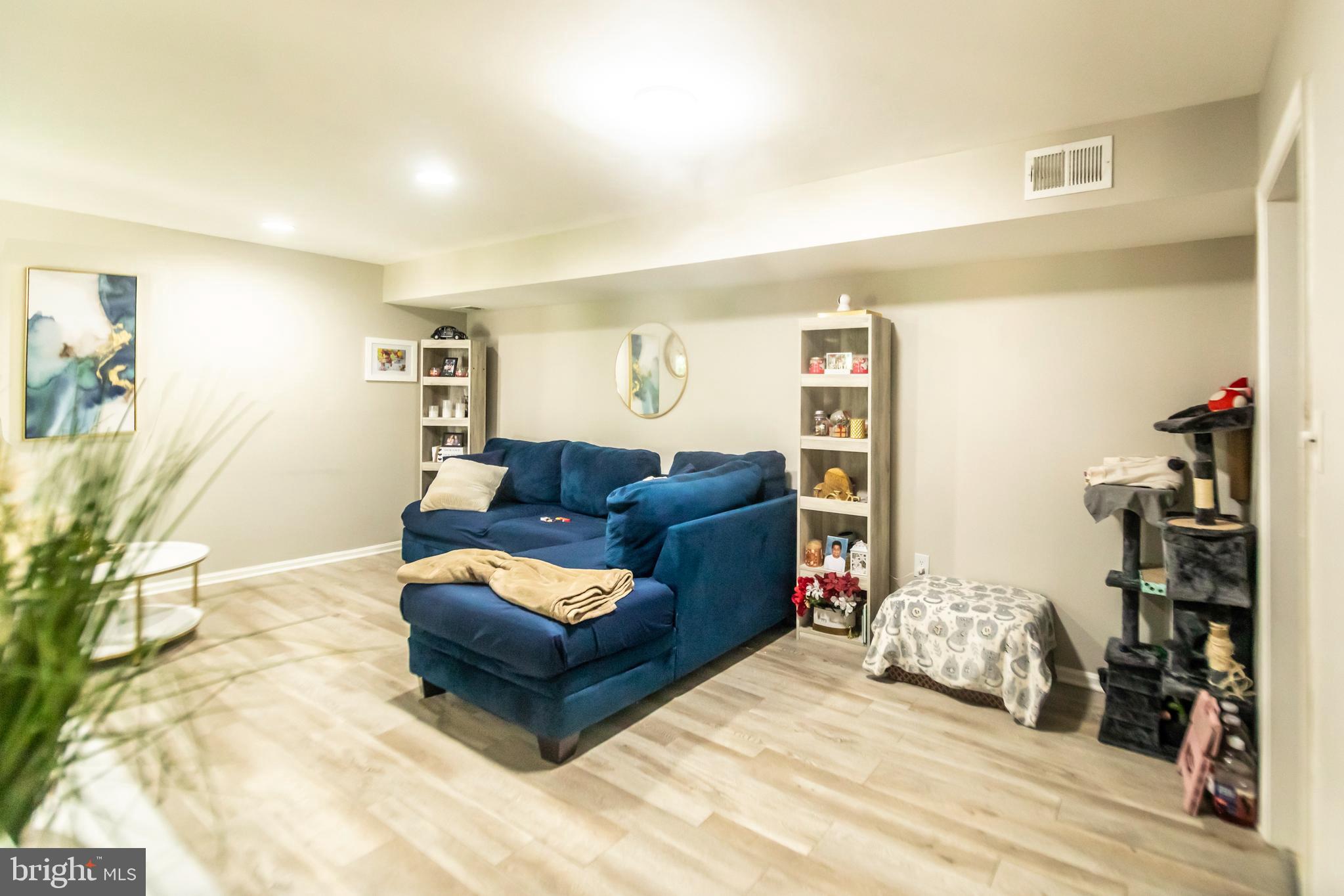 4548 CONWELL DRIVE