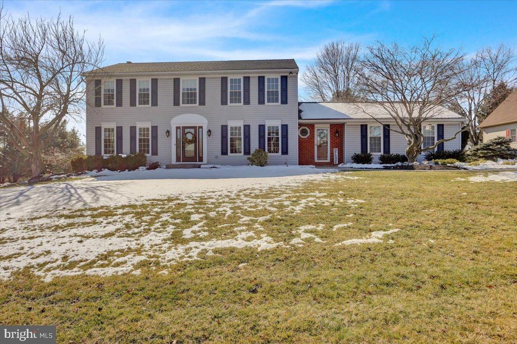 Photo of 35 Fairway Drive, Denver, PA 17517 (MLS # PALA2047272)