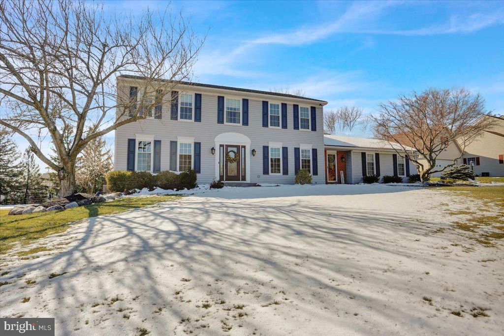 Photo of 35 Fairway Drive, Denver, PA 17517 (MLS # PALA2047272)
