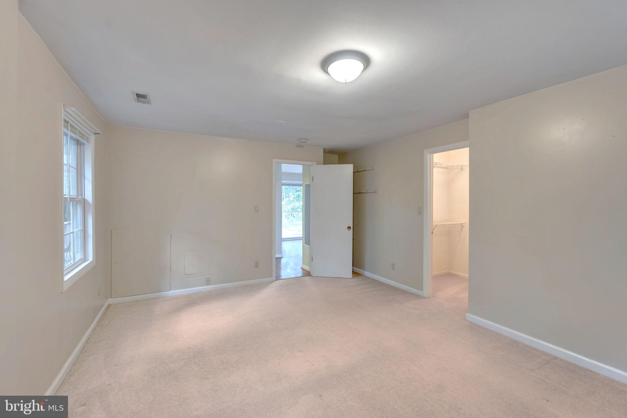 BLUE RIDGE SHORES - Residential Lease