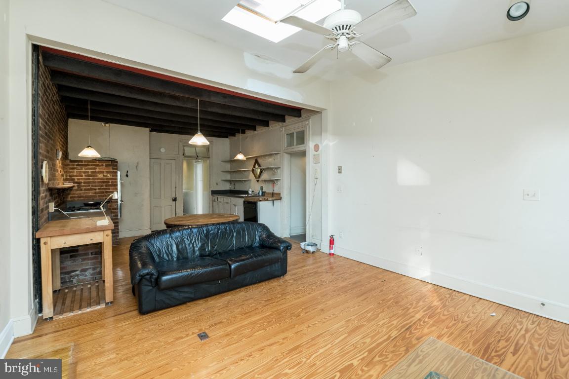 OLD HOMELAND - Residential