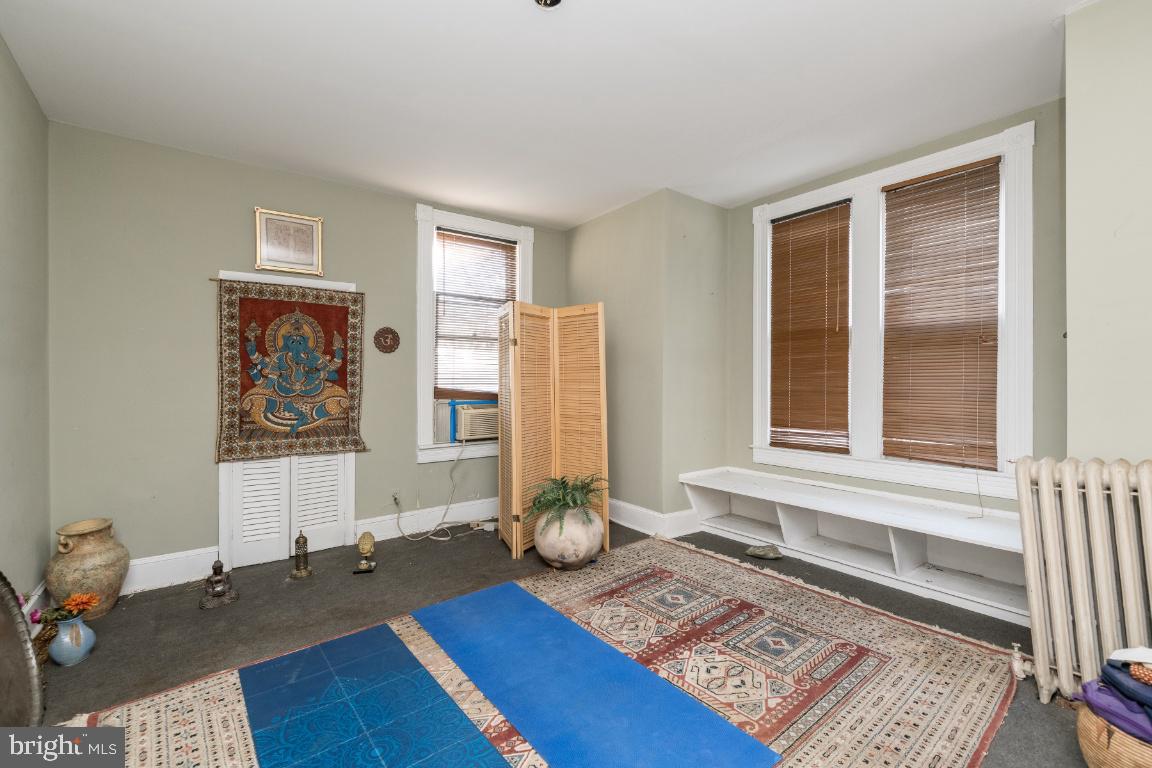 OLD HOMELAND - Residential